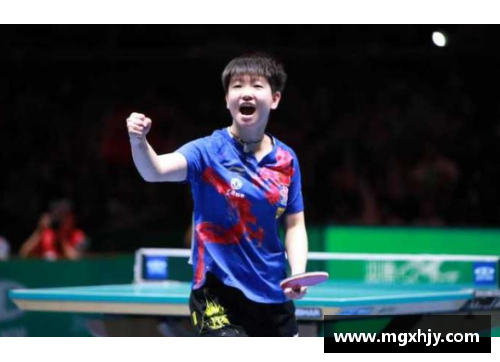 尊龙凯时名场面!国乒孙颖莎收获新师父，国羽名将教她打球，其乐融融